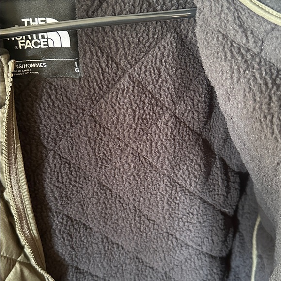 The North Face Jacket - Picture 2 of 2